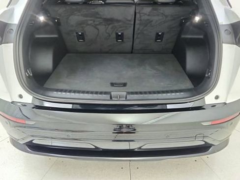 Used 2025 Chevrolet Blazer EV RS image 14