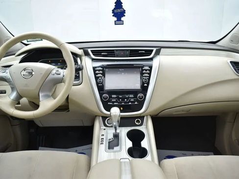 Used 2016 Nissan Murano SV w/ Premium Package AWD/4WD image 19