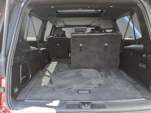 Used 2024 Jeep Wagoneer L Series II AWD/4WD image 22