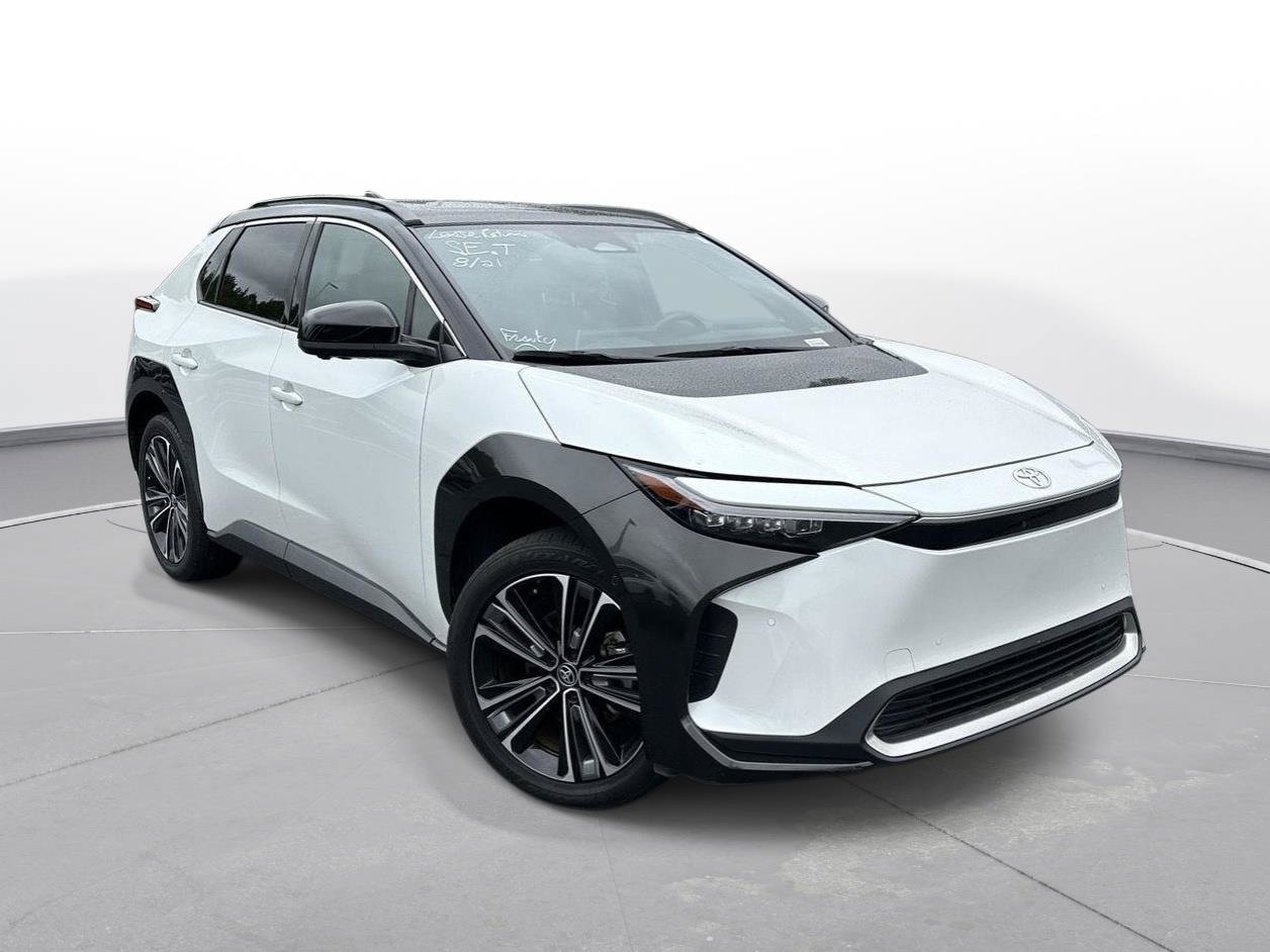 Used 2024 Toyota bZ4X FWD image 4