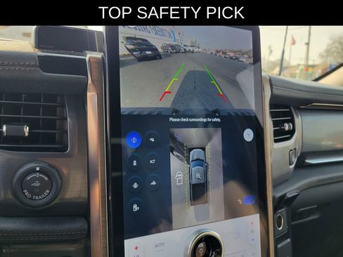 Used 2025 Ford F150 Lightning Lariat image 25