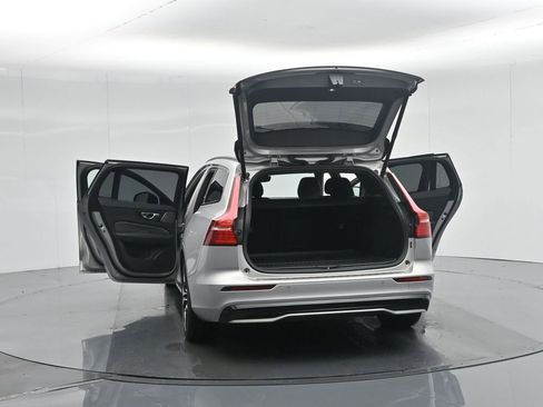Used 2024 Volvo V60 T8 Polestar w/ Protection Package Premier image 40