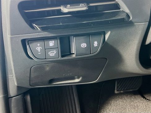 New 2026 Kia EV6 Wind RWD image 10