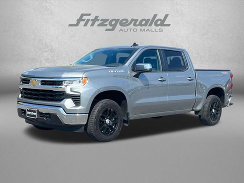 Used 2024 Chevrolet Silverado 1500 LT w/ Convenience Package II AWD/4WD image 2