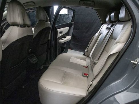 Used 2025 Nissan Ariya AWD image 20