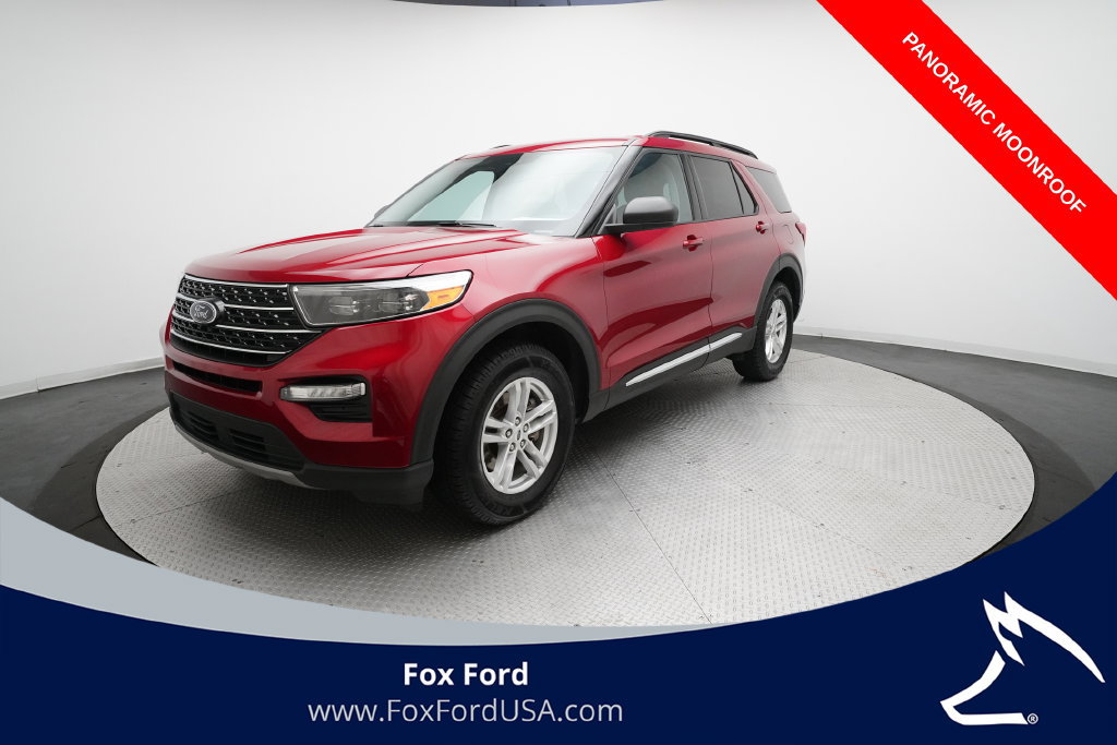 Certified 2023 Ford Explorer XLT w/ Equipment Group 202A AWD/4WD image 1