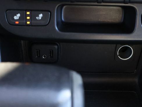 Used 2021 Chevrolet Colorado Z71 image 24