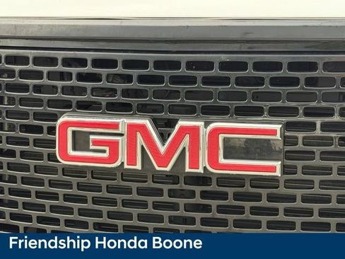Used 2019 GMC Yukon SLT AWD/4WD image 11