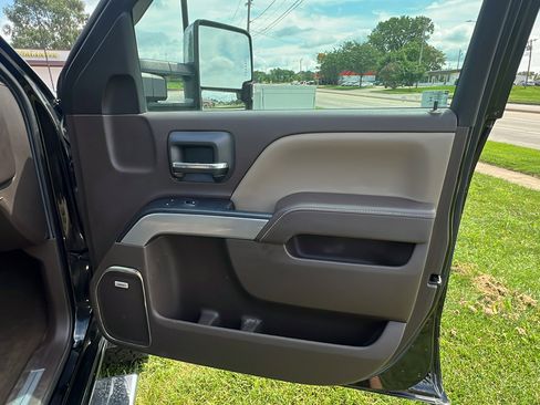 Used 2016 Chevrolet Silverado 2500 LTZ w/ Duramax Plus Package image 19