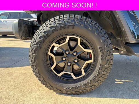 Used 2020 Jeep Gladiator Overland image 9