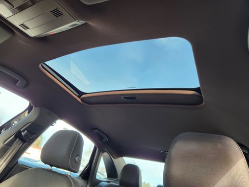 Used 2023 Volkswagen Jetta Sport image 15