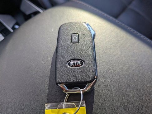 Used 2021 Kia Telluride EX image 30