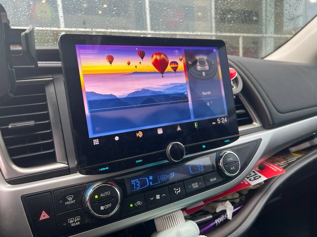 Certified 2018 Toyota Highlander XLE AWD/4WD image 9