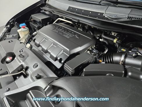 Used 2016 Honda Odyssey SE image 24