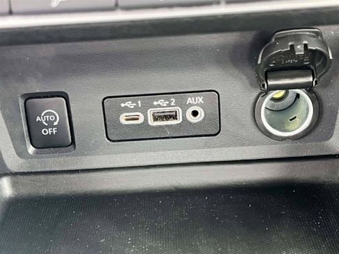 Used 2025 Nissan Sentra SV FWD image 26