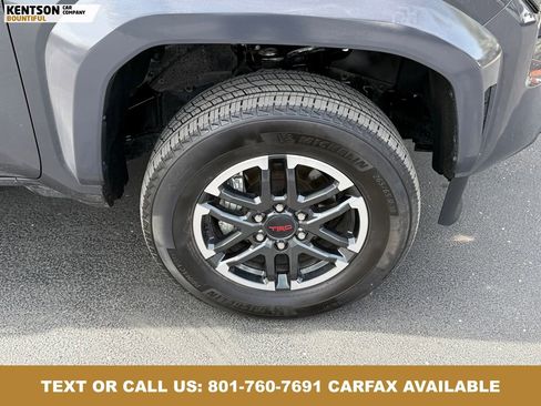 Used 2025 Toyota Tacoma 4x4 Double Cab image 15