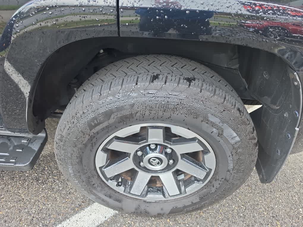 Used 2021 Toyota 4Runner TRD Off-Road Premium w/ Moonroof Package AWD/4WD image 18