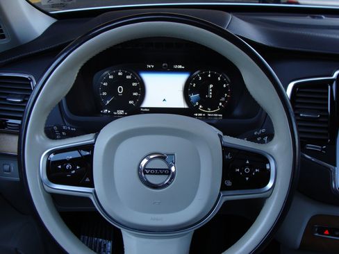 Used 2019 Volvo XC90 T6 Inscription w/ Protection Package image 16