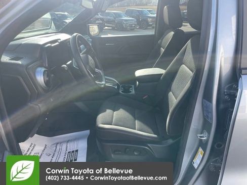 Used 2023 Chevrolet Colorado LT w/ LT Convenience Package II image 9