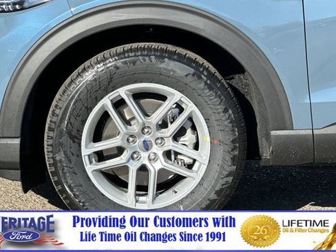 New 2026 Ford Explorer Active image 27