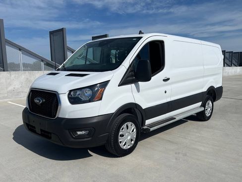 Used 2025 Ford Transit 250 Low Roof w/ Exterior Upgrade Package RWD image 5