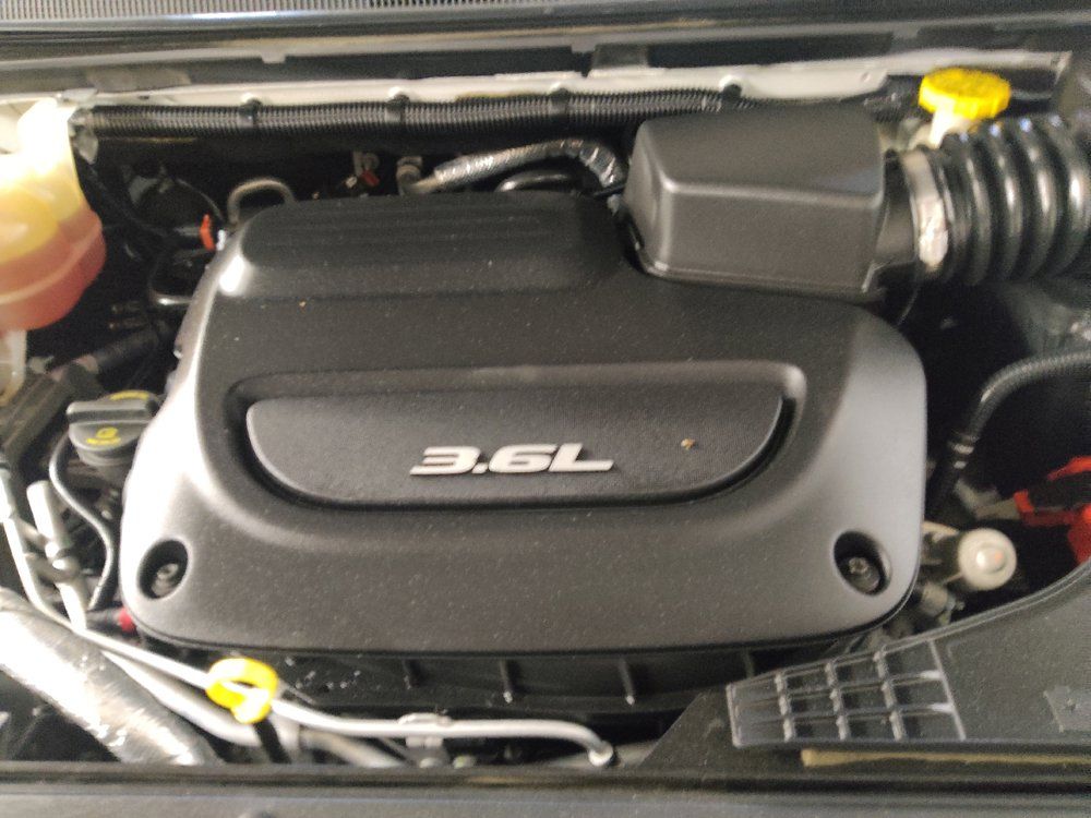 Used 2018 Chrysler Pacifica Touring Plus w/ S Appearance Package FWD image 30