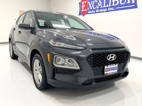 Used 2018 Hyundai Kona SE image 2