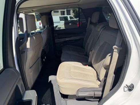 Used 2019 Ford Expedition Limited w/ Special Edition Package AWD/4WD image 12