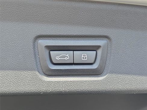 Used 2025 BMW M440i image 8