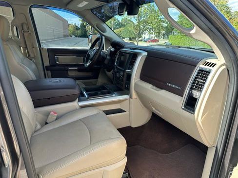 Used 2015 RAM 2500 Laramie w/ Convenience Group image 18