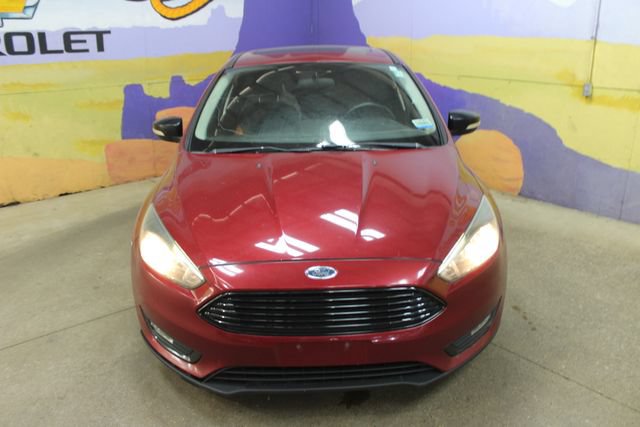 Used 2016 Ford Focus SE w/ Equipment Group 201A FWD image 3