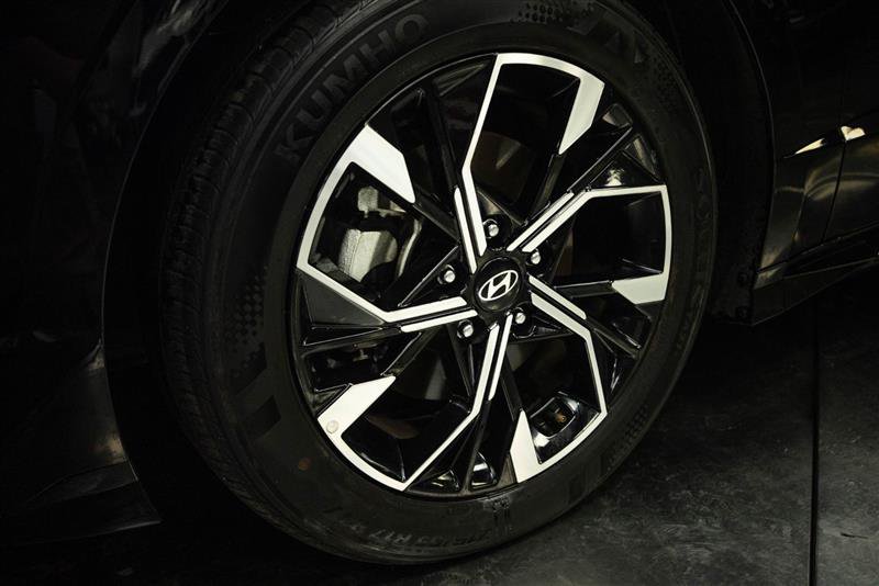 Used 2025 Hyundai Sonata SEL FWD image 3