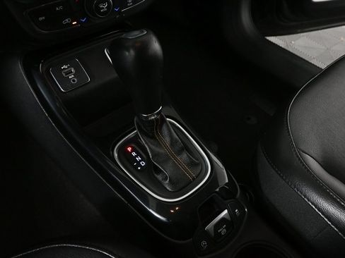 Used 2020 Jeep Compass Limited image 15