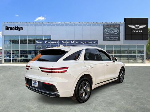Used 2026 Genesis GV70 2.5T Advanced AWD/4WD image 4