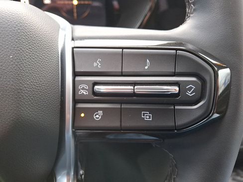 Used 2024 Chevrolet Colorado ZR2 w/ ZR2 Bison Edition image 24