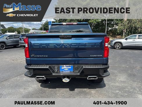 Used 2019 Chevrolet Silverado 1500 Custom Trail Boss w/ Custom Convenience Package AWD/4WD image 6