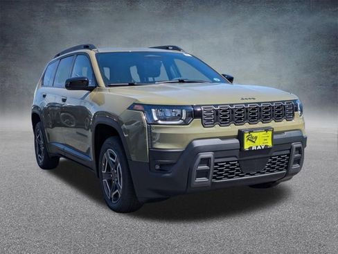 New 2026 Jeep Cherokee Laredo AWD/4WD image 1