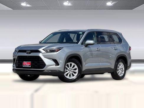 Used 2025 Toyota Grand Highlander FWD image 24