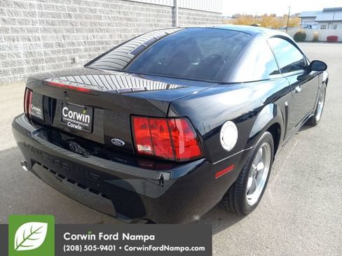 Used 2001 Ford Mustang GT image 3