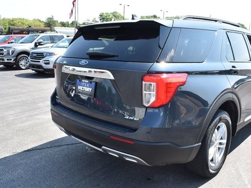 Used 2024 Ford Explorer XLT w/ Equipment Group 202A AWD/4WD image 28