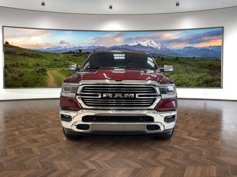 Used 2019 RAM 1500 Laramie AWD/4WD image 8
