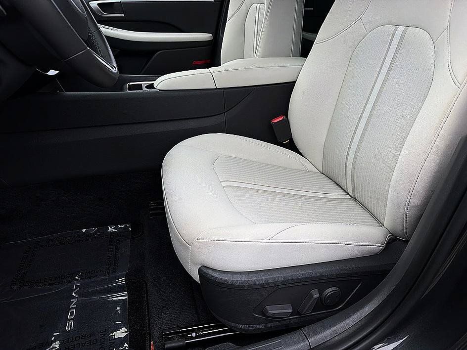 Certified 2026 Hyundai Sonata SEL FWD image 10