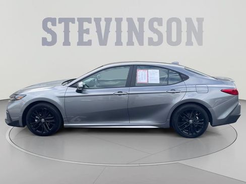 Used 2025 Toyota Camry SE w/ Convenience Package AWD/4WD image 2