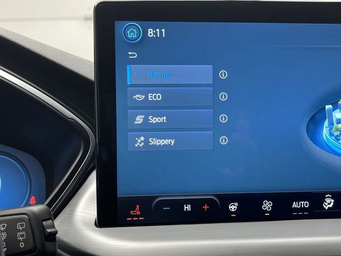 Certified 2024 Ford Escape Platinum image 17