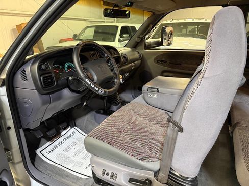 Used 2001 Dodge Ram 2500 Truck SLT AWD/4WD image 6