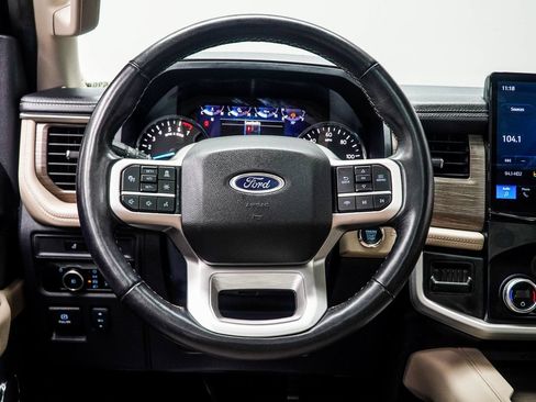 Used 2024 Ford Expedition Limited AWD/4WD image 16