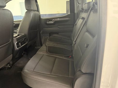 Used 2023 Chevrolet Silverado 1500 LTZ w/ LTZ Convenience Package II AWD/4WD image 30