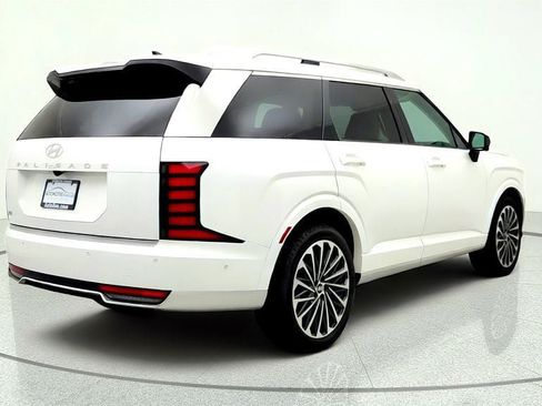 Used 2026 Hyundai Palisade Calligraphy FWD image 5