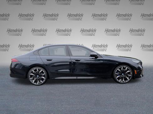 Used 2024 BMW 540i xDrive w/ Premium Package AWD/4WD image 6