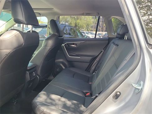 Used 2021 Toyota RAV4 Limited image 8